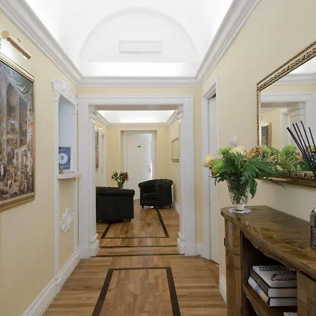 Affittacamere Relais Frattina Roma