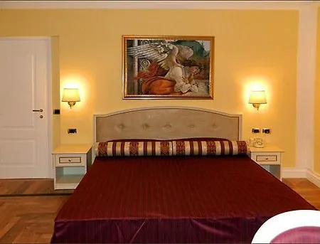 Relais Frattina Affittacamere 2*