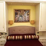 Relais Frattina 2* Roma