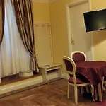 Relais Frattina 2* Roma