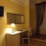 Relais Frattina Konukevi 2*