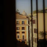 Konukevi Relais Frattina Roma
