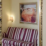 Konukevi Relais Frattina Roma
