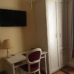 Konukevi Relais Frattina Roma